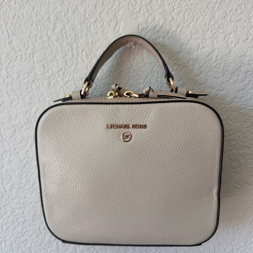 Michael Kors Cream Cosmetic Bag